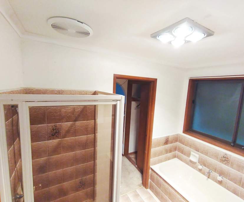 $425, Whole-property, 3 bathrooms, Werribee VIC 3030