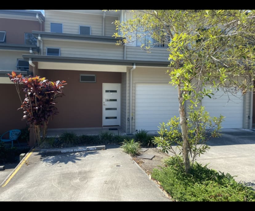 Room for Rent in Oxley, Brisbane 200, Unfurnished...