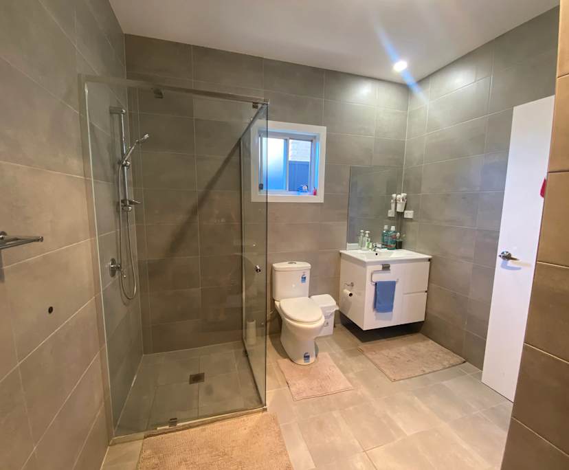 $220, Flatshare, 2 bathrooms, Saint Clair NSW 2759