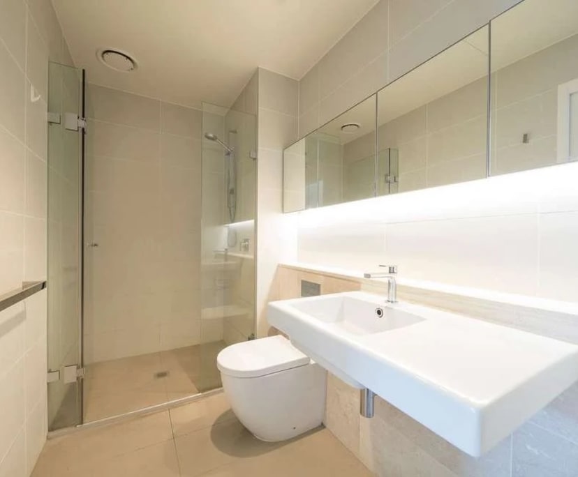 Furnished room in a flatshare