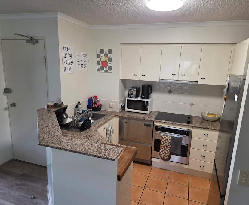 $320, Flatshare, 2 bathrooms, Coorparoo QLD 4151