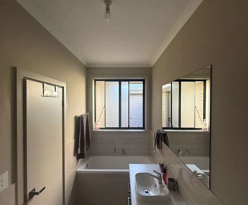 $240, Share-house, 2 rooms, Pooraka SA 5095, Pooraka SA 5095