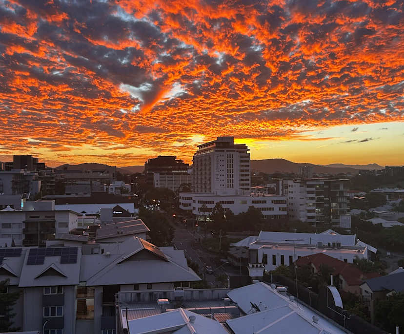 $350, Flatshare, 2 bathrooms, Spring Hill QLD 4000