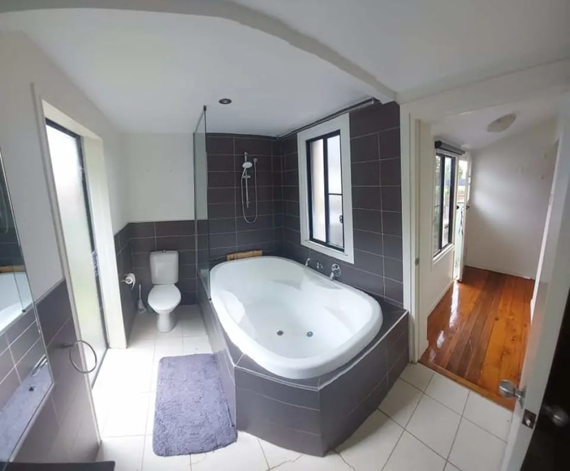 $200, Share-house, 3 bathrooms, Toowoomba City QLD 4350