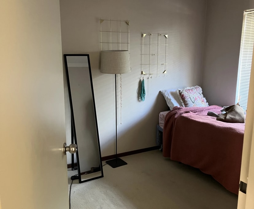 Unfurnished room in a share house