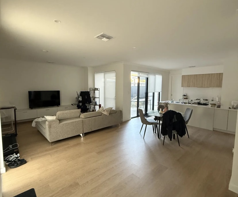 Unfurnished room in a share house