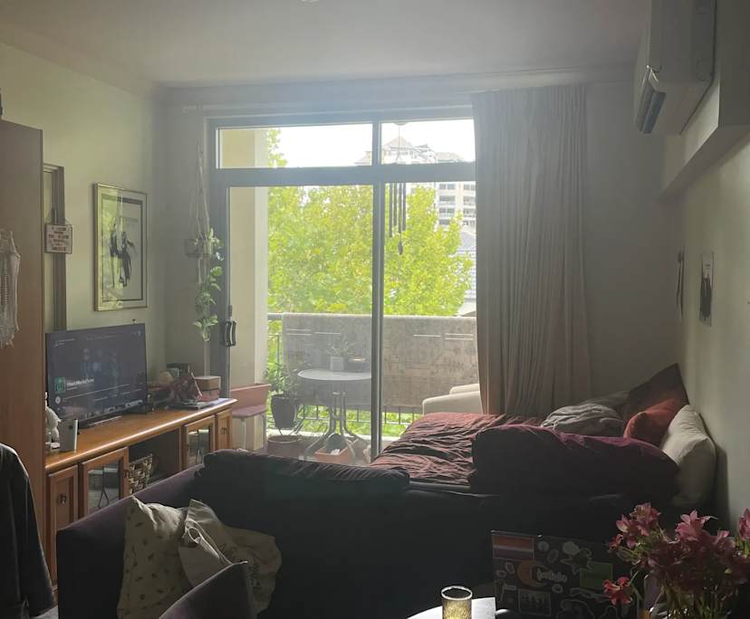 Furnished room studio flat for rent