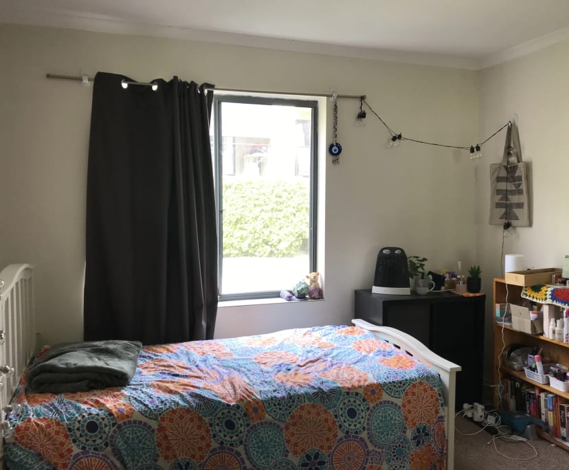 Furnished room with ensuite in a flatshare