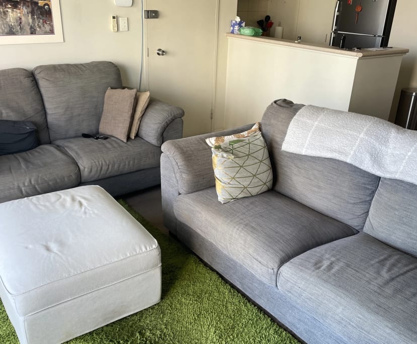 $300, Student-accommodation, 1 bathroom, Labrador QLD 4215