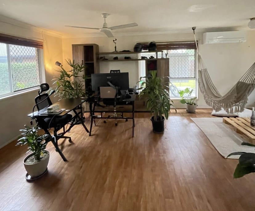 Room in a share house