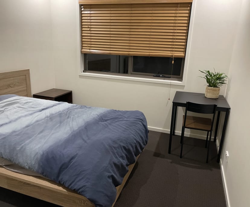 Room in a share house