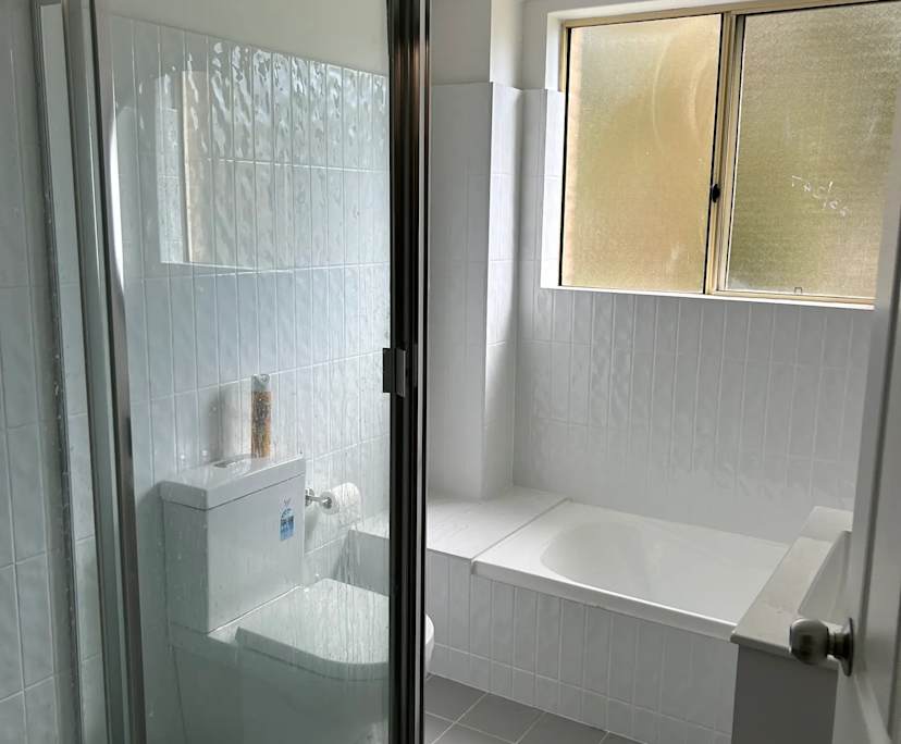$300, Flatshare, 2 bathrooms, Gymea NSW 2227