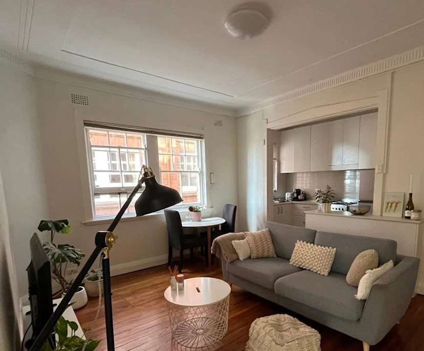 Whole property with 2 rooms for rent