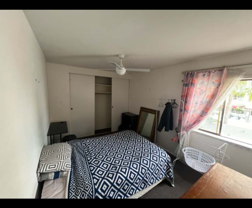 $340, Flatshare, 2 bathrooms, Surfers Paradise QLD 4217