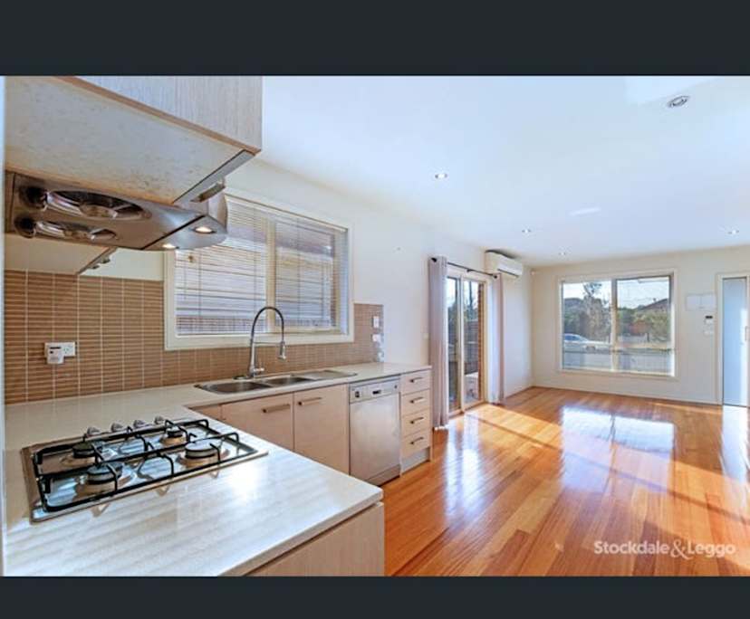 Unfurnished room in a share house