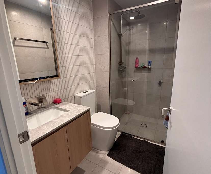 $420, Flatshare, 2 bathrooms, Milton QLD 4064