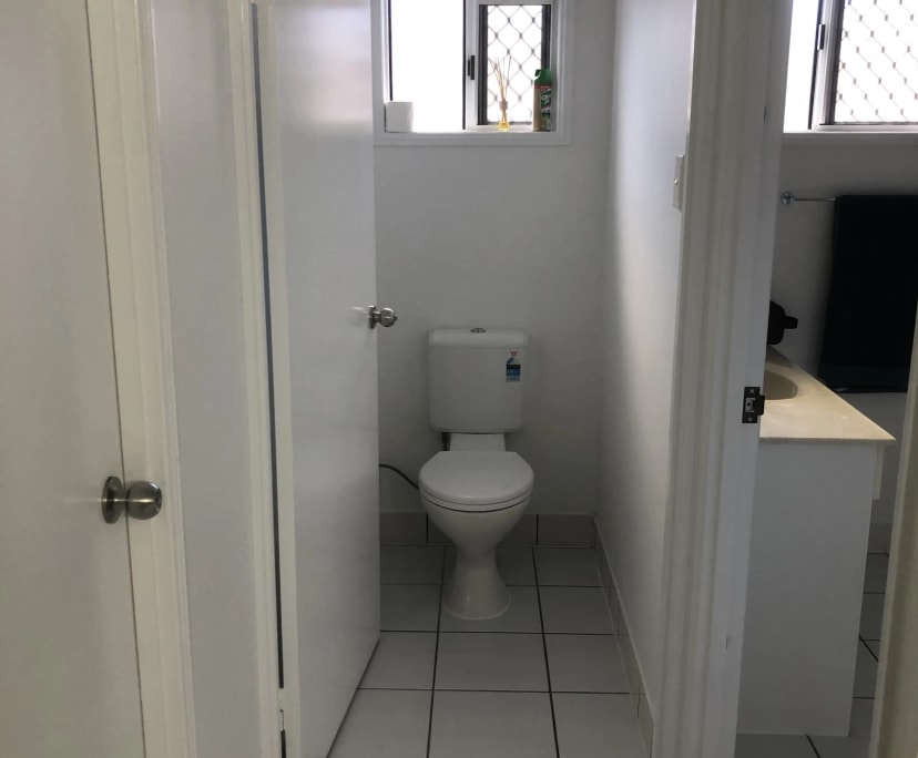 $220, Share-house, 4 bathrooms, Annandale QLD 4814