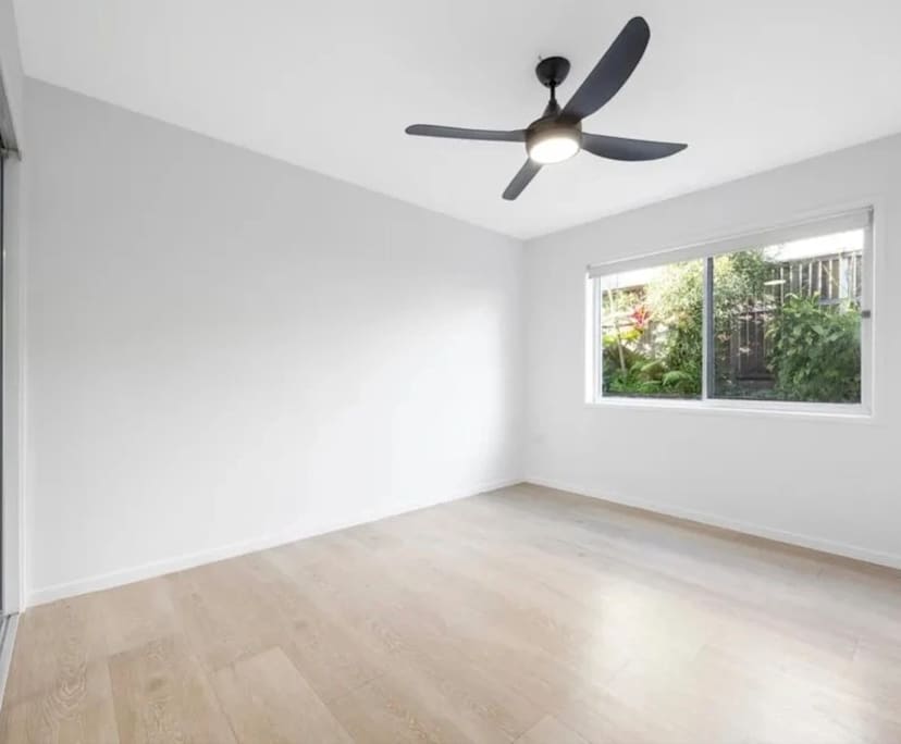 Unfurnished room in a share house