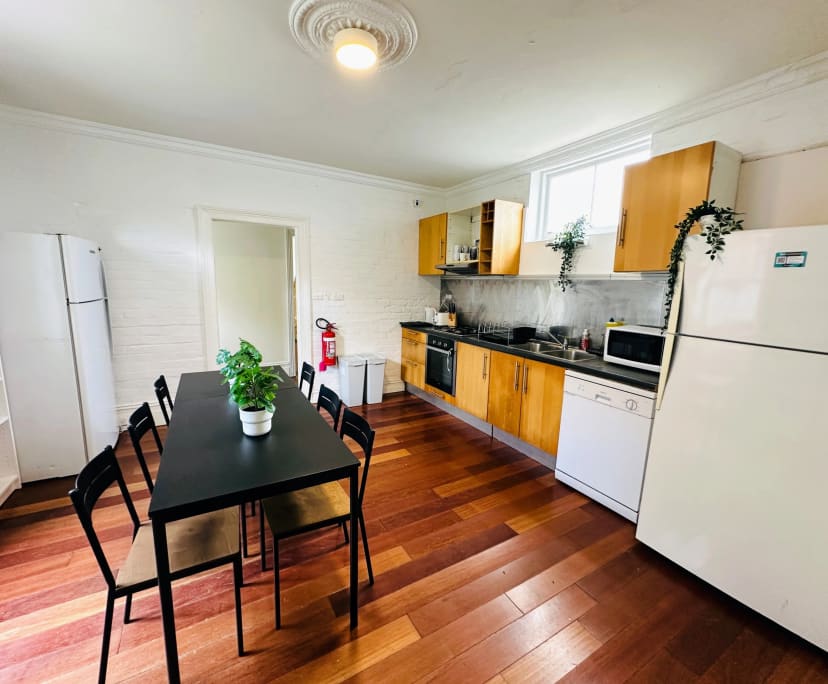 $310, Share-house, 6 bathrooms, Leichhardt NSW 2040