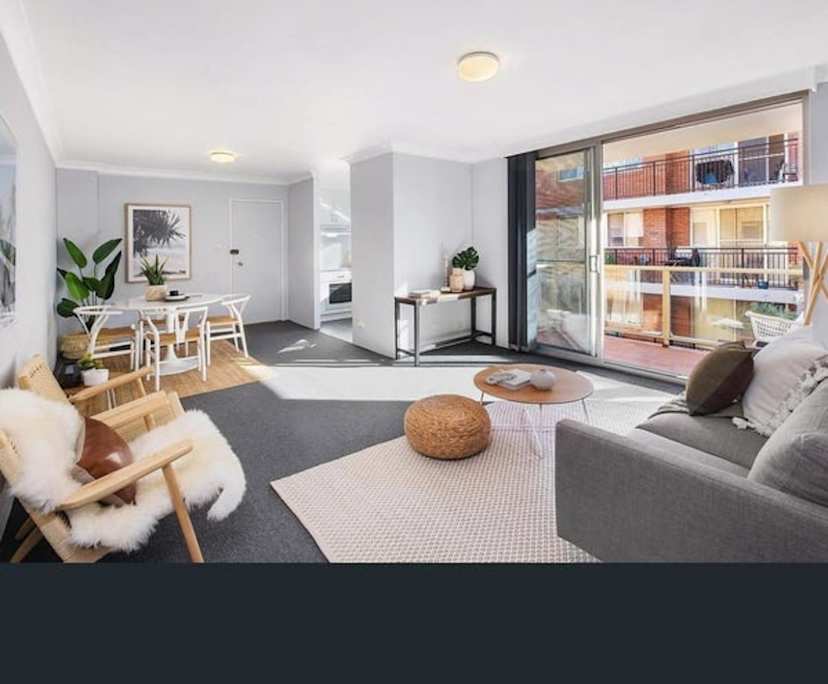 Unfurnished room in a flatshare