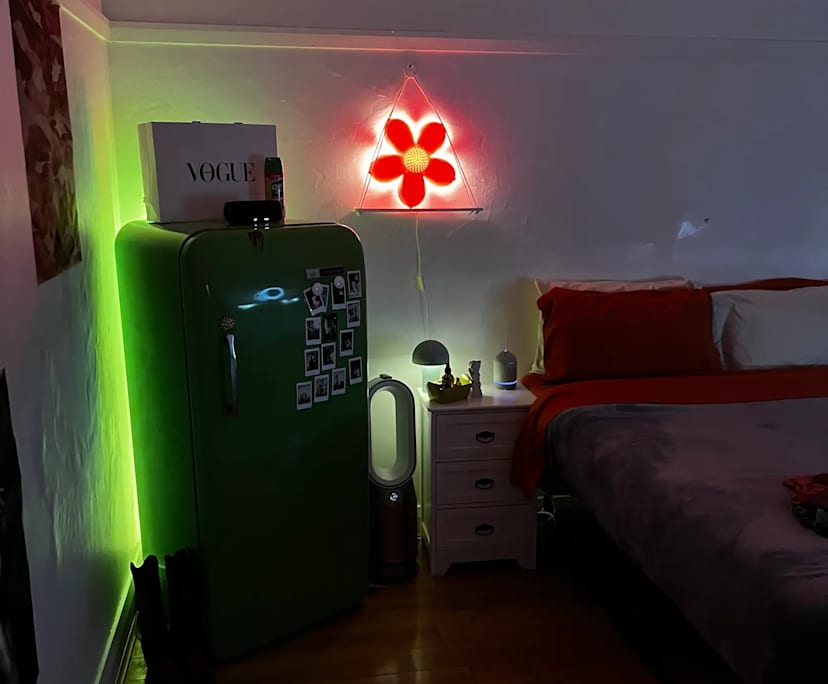 $1,300, Homestay, 2 bathrooms, Kingsgrove NSW 2208