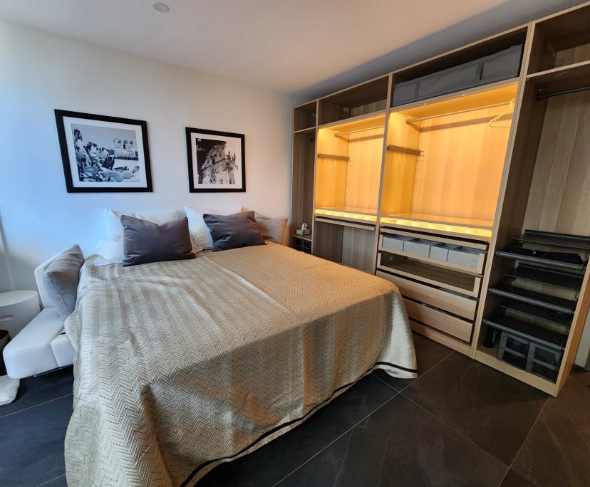 Furnished room in a flatshare