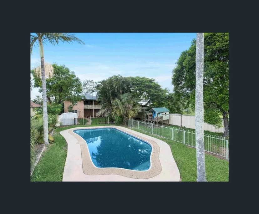 Whole property with 2 rooms for rent