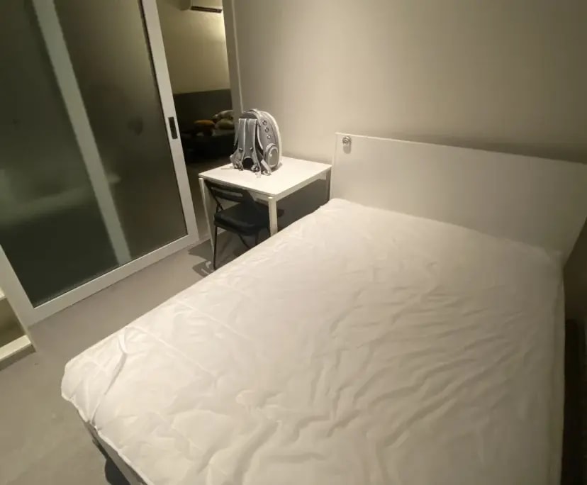 Furnished room with own bathroom