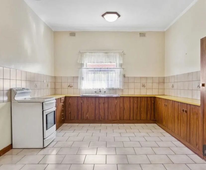 Room in a share house