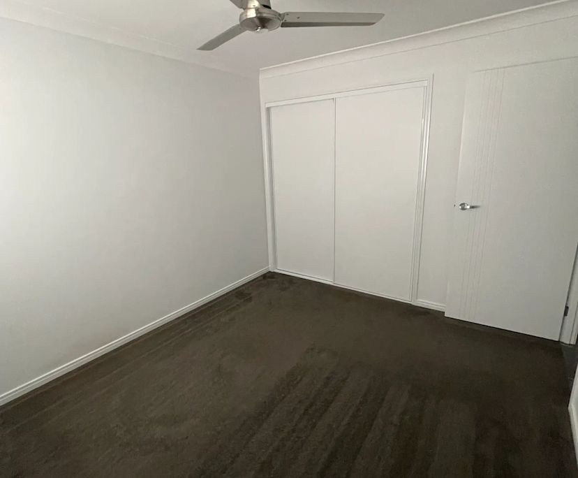 Unfurnished room with own bathroom