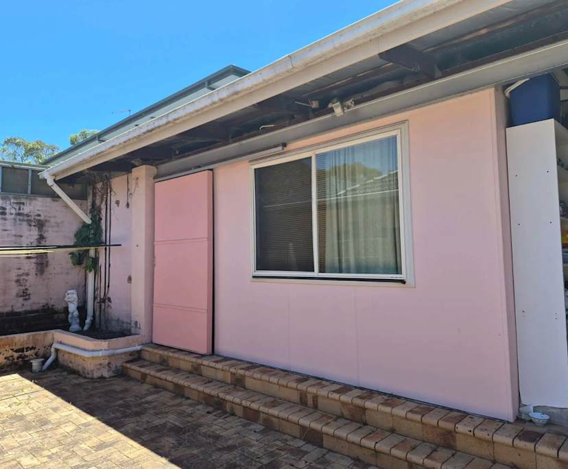 Furnished room with own bathroom