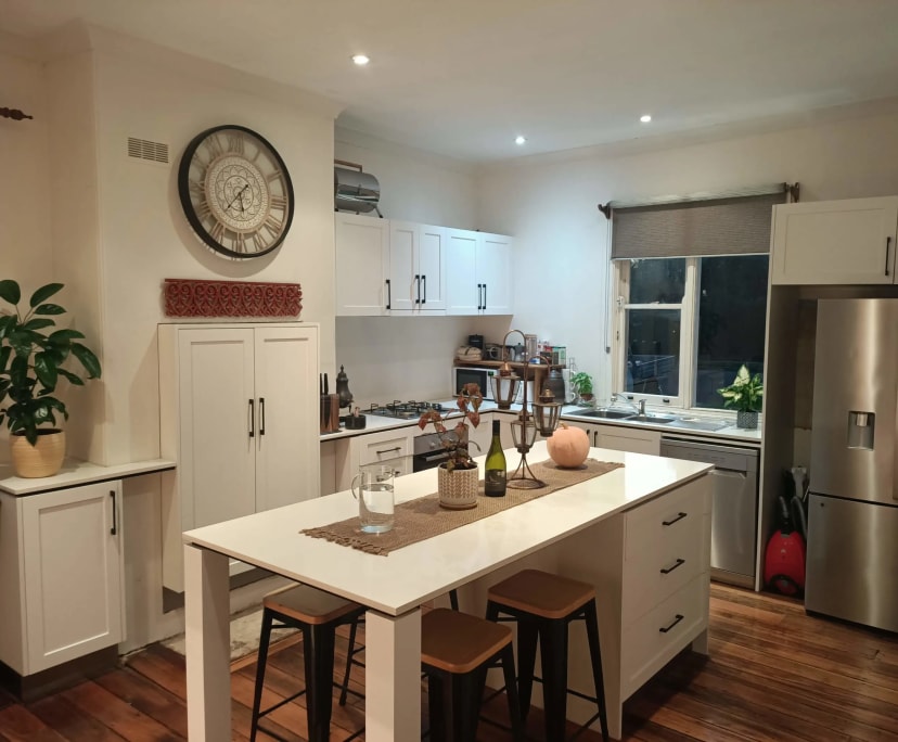 Room in a share house