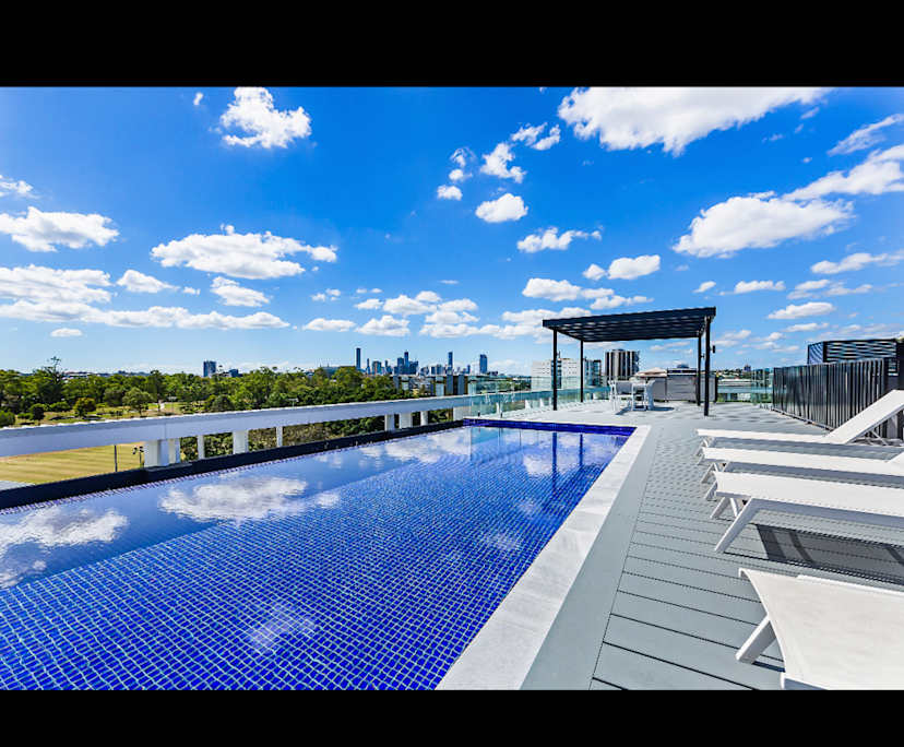 $450, Flatshare, 2 bathrooms, Toowong QLD 4066