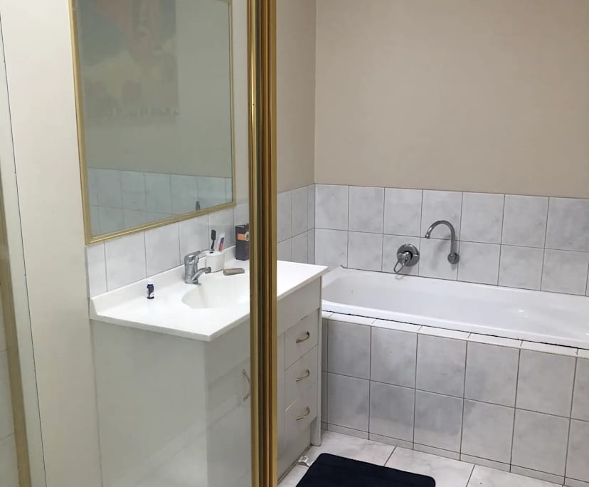 $250, Share-house, 3 bathrooms, Werribee VIC 3030