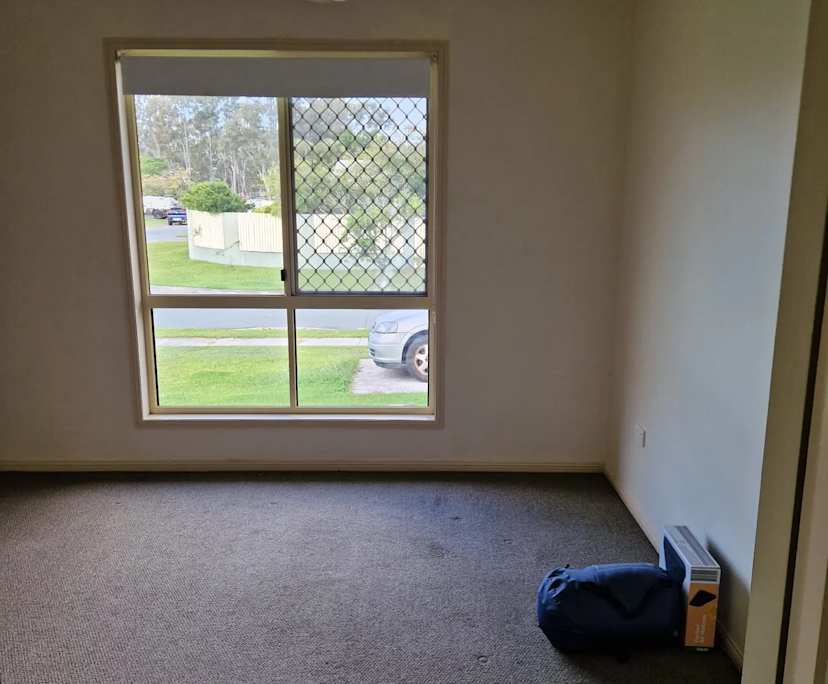 Room in a share house