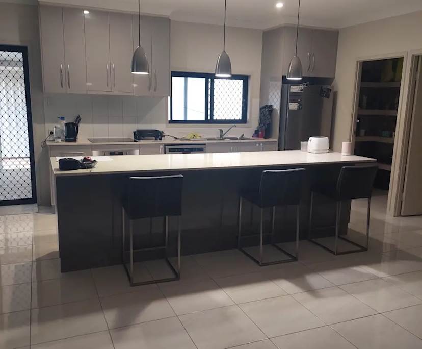 $250, Share-house, 3 bathrooms, Mount Low QLD 4818