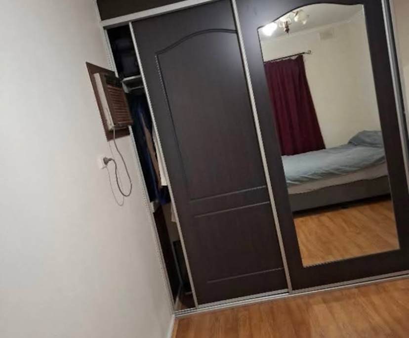 Room in a share house