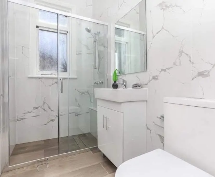 Whole property with 2 rooms for rent