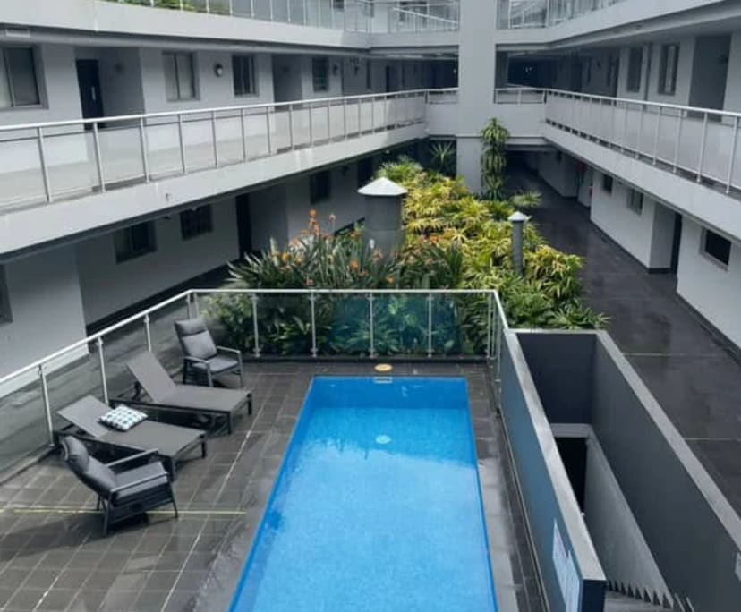 Furnished room with ensuite in a flatshare