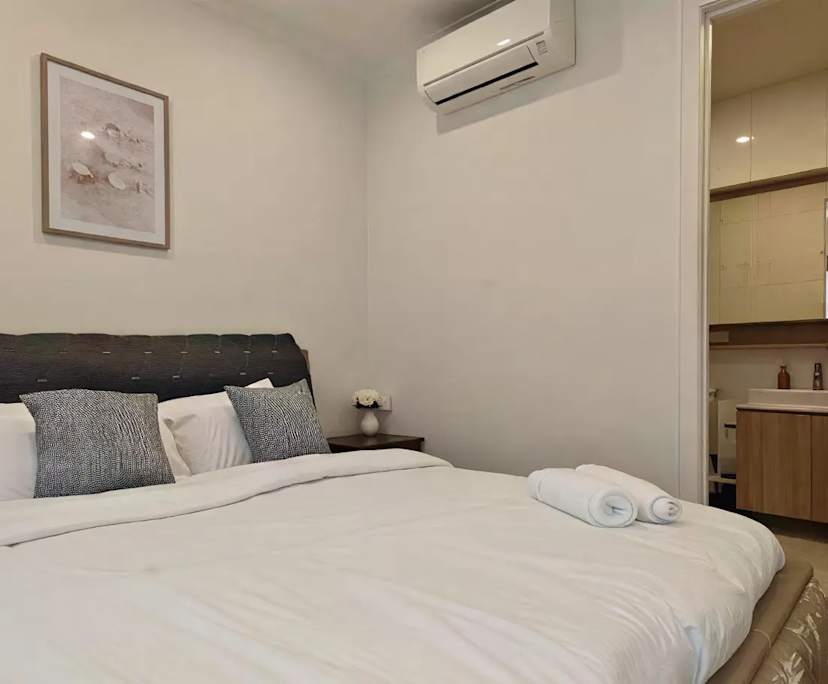 Furnished room with ensuite in a share house