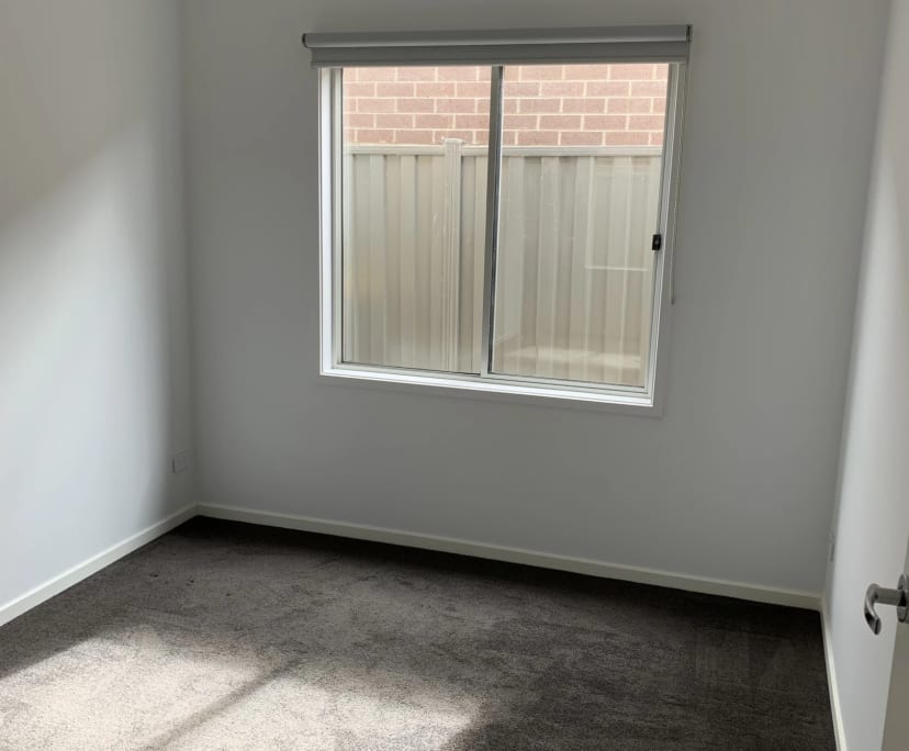 Room for Rent in Truganina, Melbourne 200, Flexib...