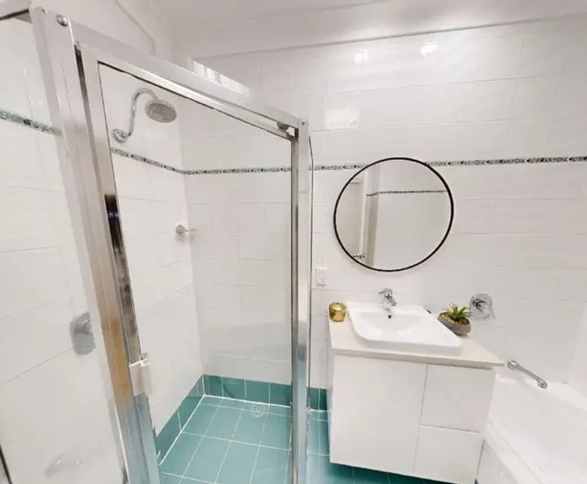 $285, Flatshare, 3 bathrooms, Chippendale NSW 2008