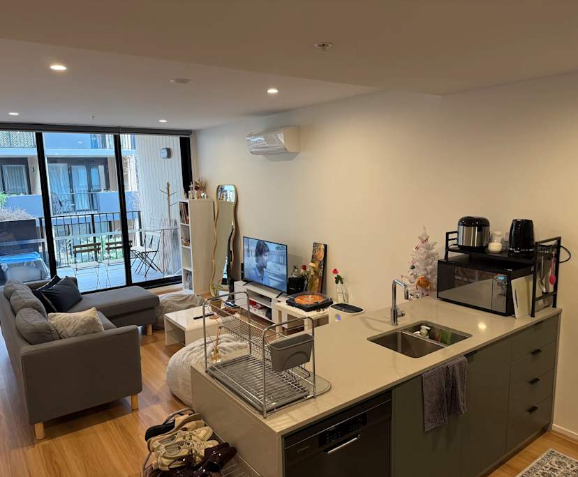 Furnished room with own bathroom