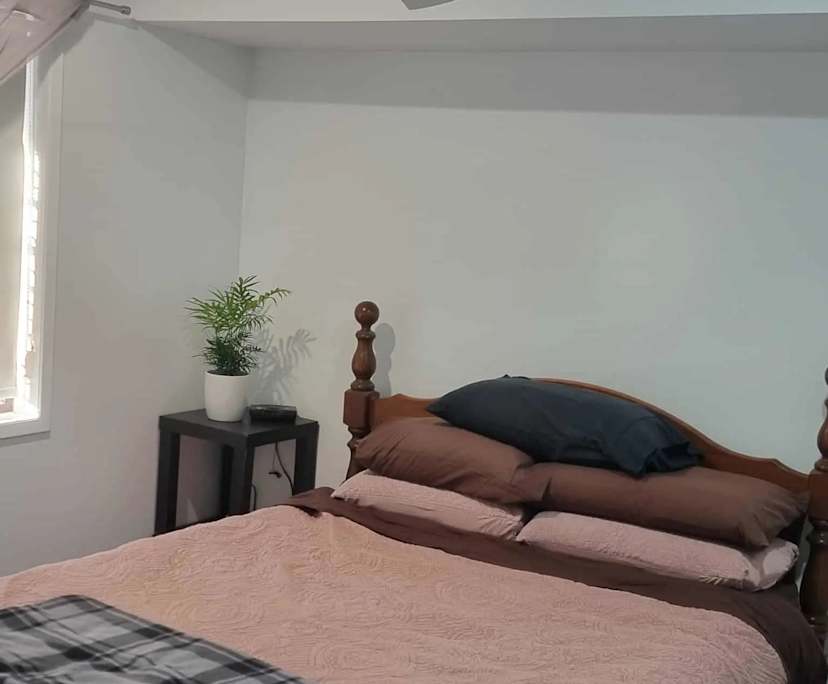 $200, Student-accommodation, 1 bathroom, Labrador QLD 4215