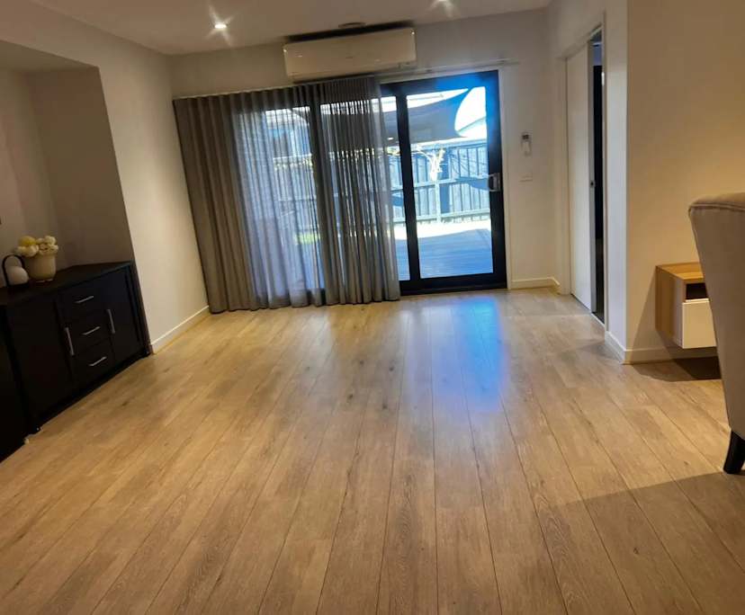 $250, Share-house, 4 bathrooms, Clyde North VIC 3978