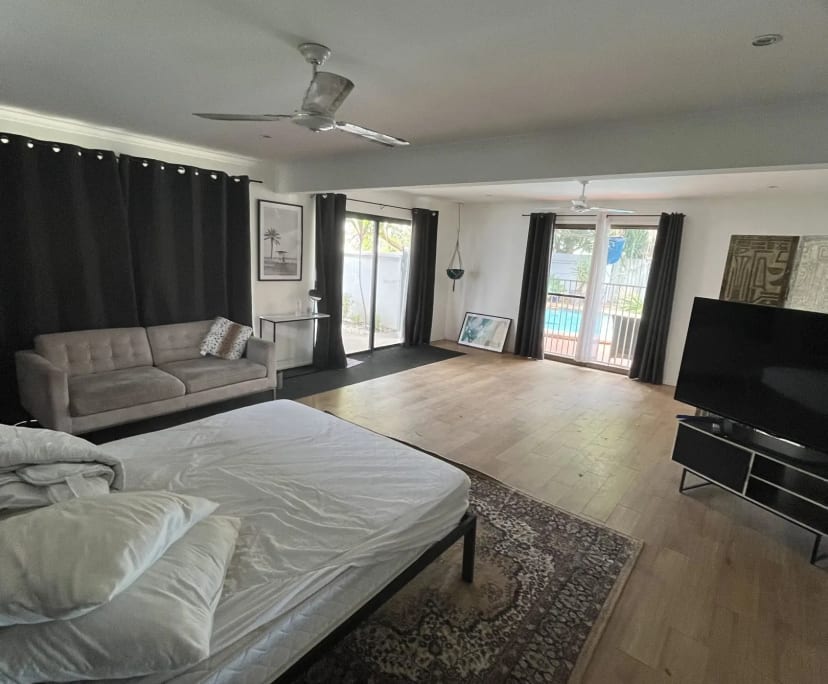 Room in a share house