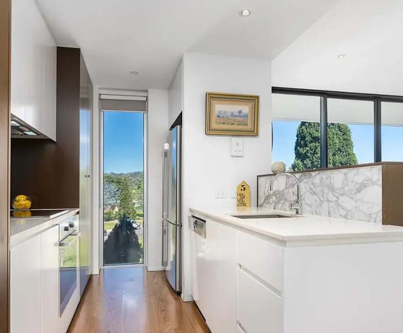 Unfurnished room with ensuite in a flatshare