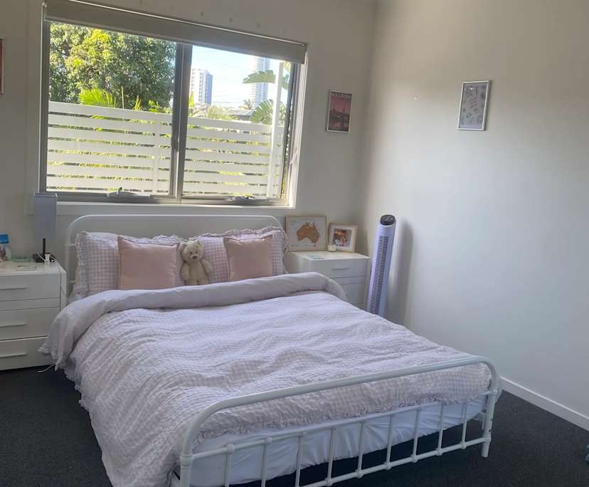 Furnished room in a share house