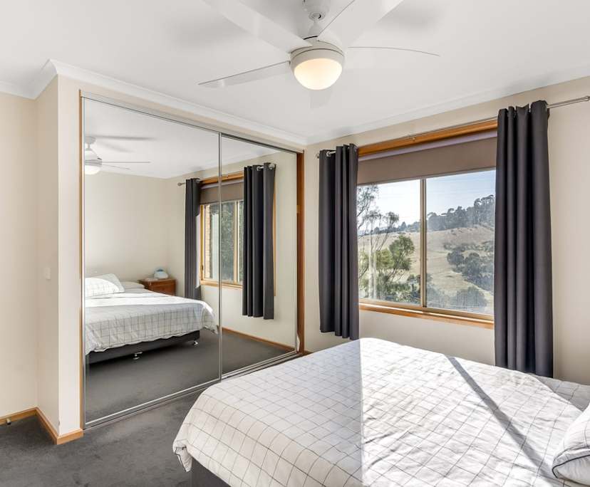 Unfurnished room in a share house