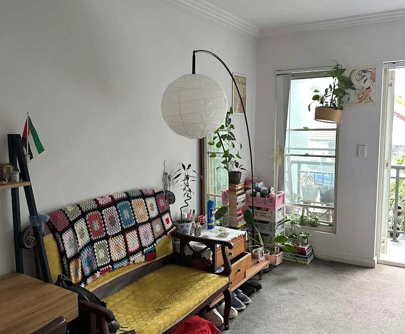 Furnished room in a share house